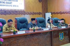 Bupati Tanjab Barat Buka Sosialisasi Program Pengendalian Gratifikasi Oleh KPK RI 8