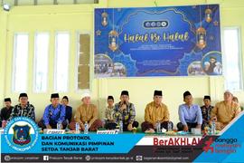 BUPATI SEDANG MEMBERIKAN ARAHAN
